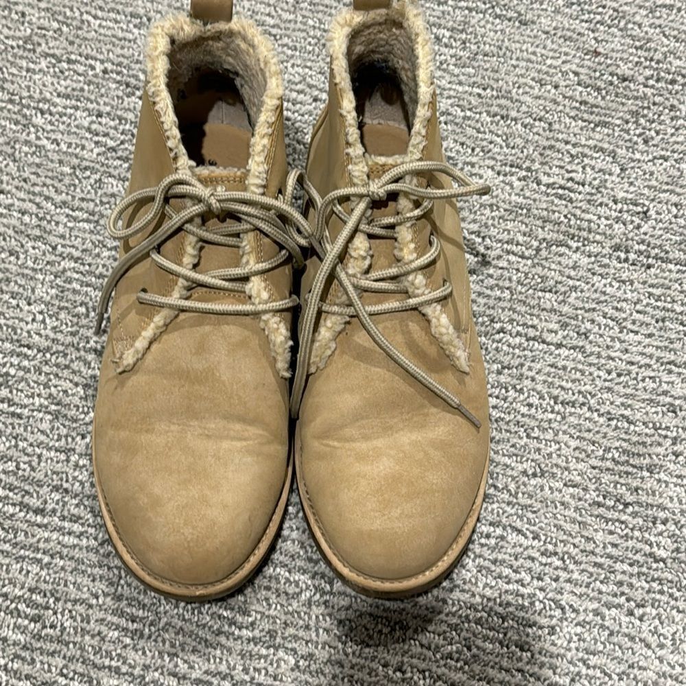 Seven dials boots